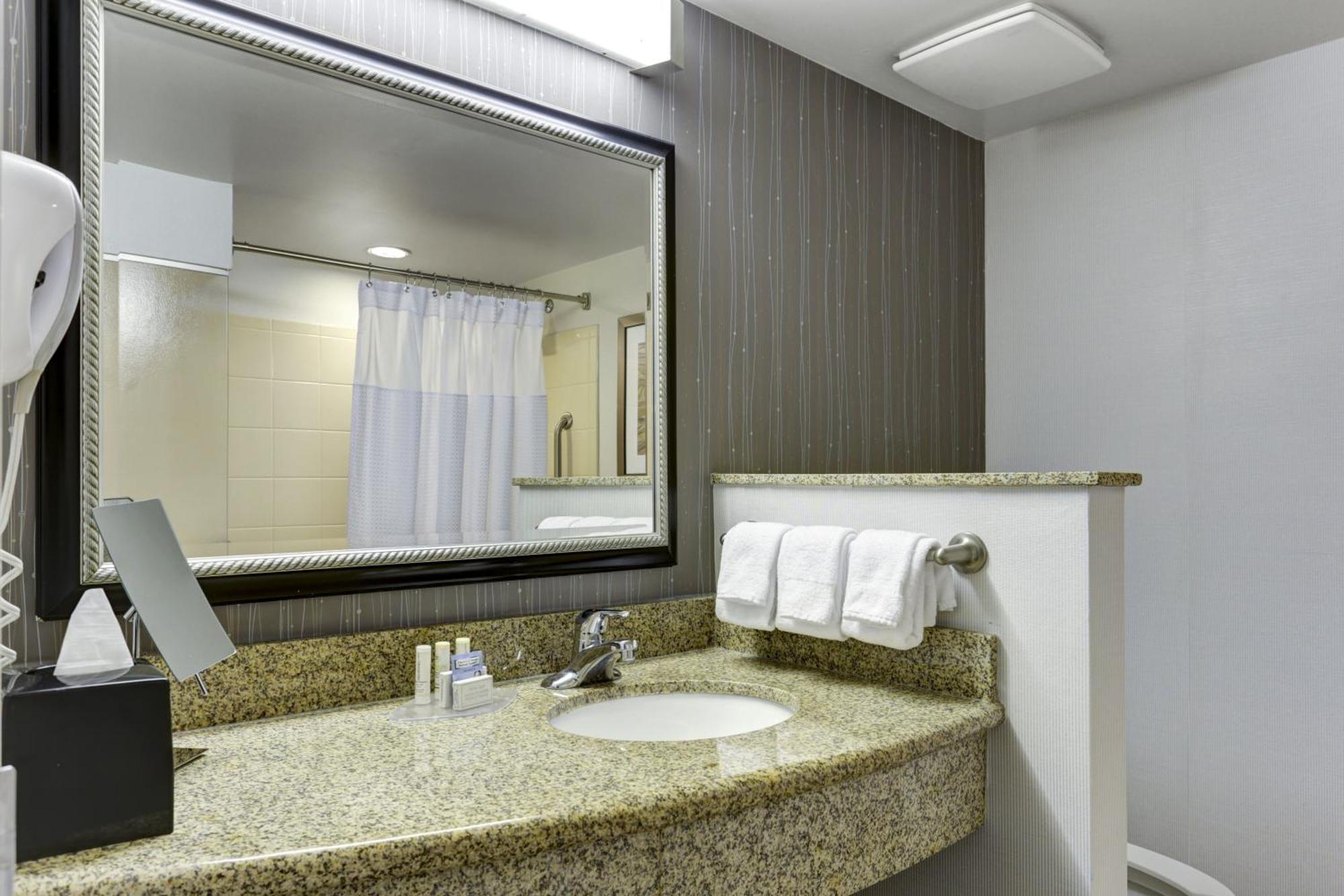 Courtyard By Marriott Anniston Oxford Hotell Eksteriør bilde